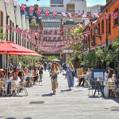 Pavilion Road Nearby