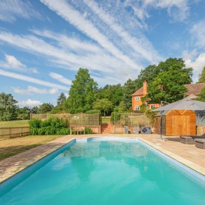 Pool To House