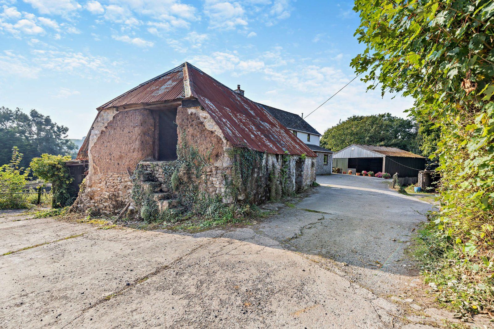 Outbuilding