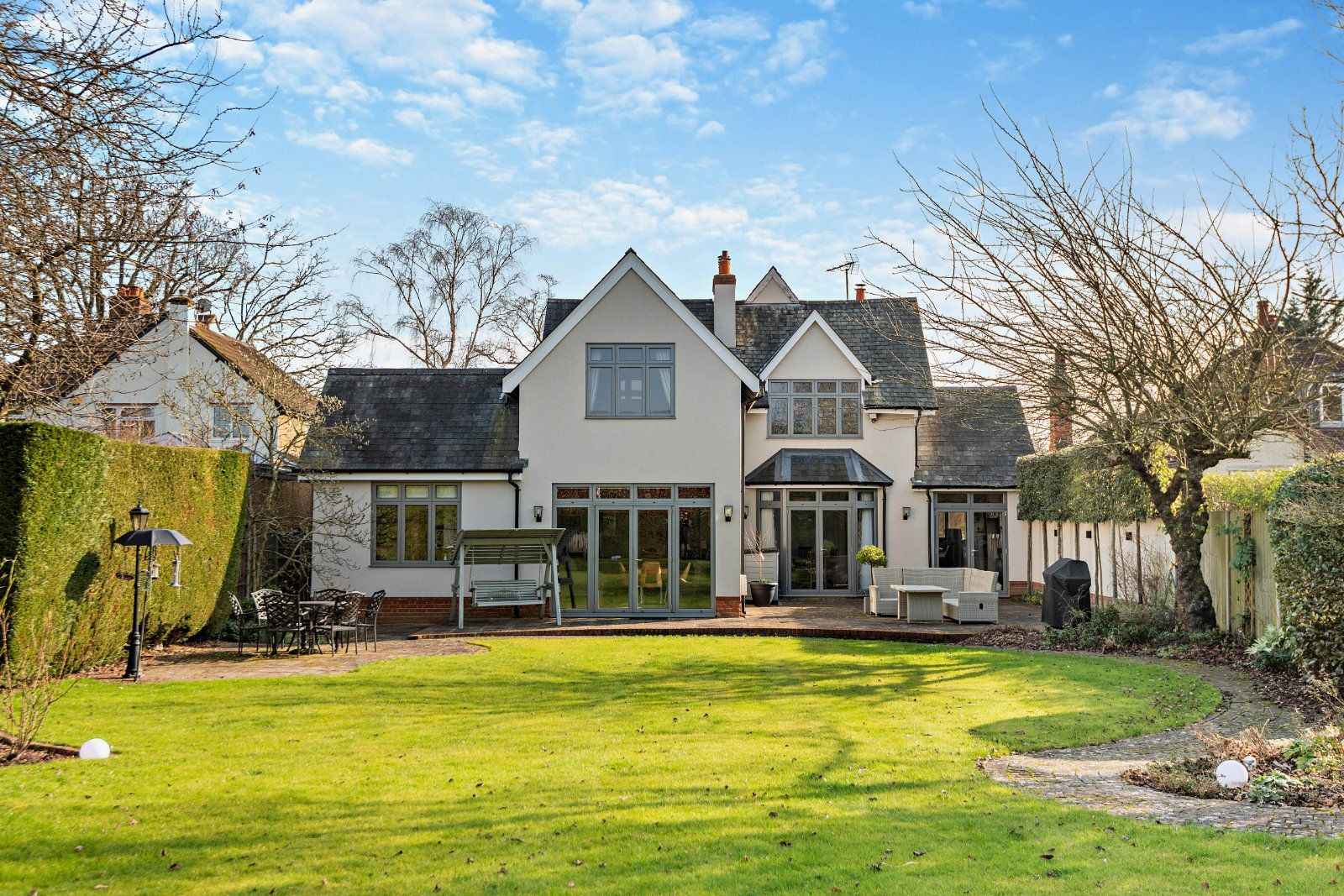 Spacious Back Garden