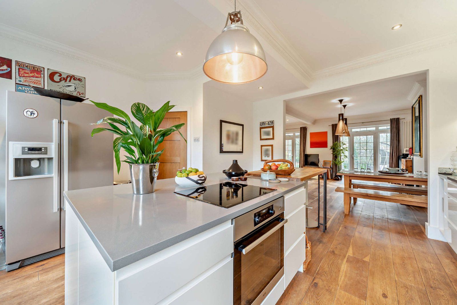 Kitchen/Dining Area