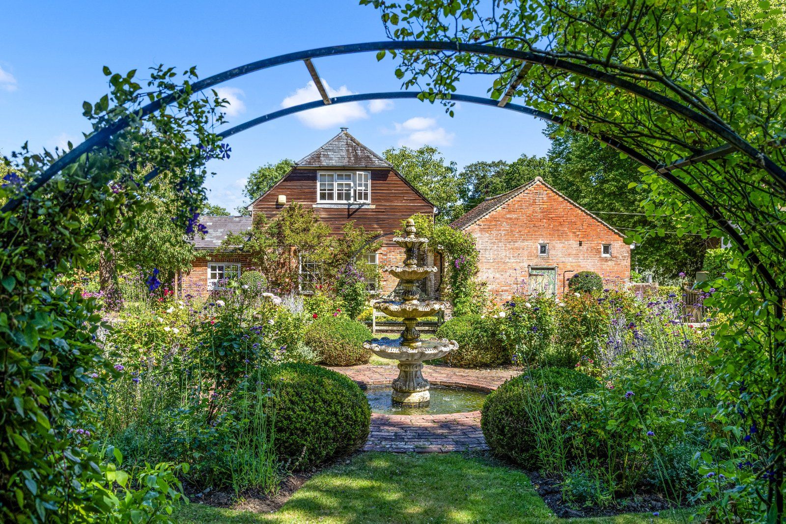 Detached Cottage