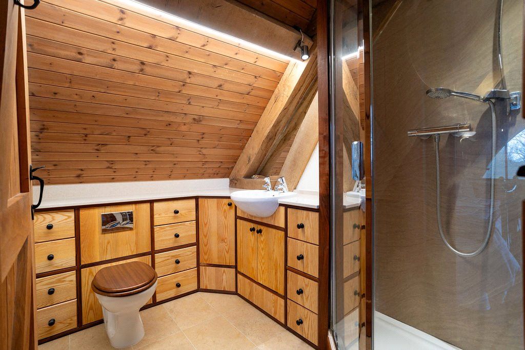 En Suite Shower Room