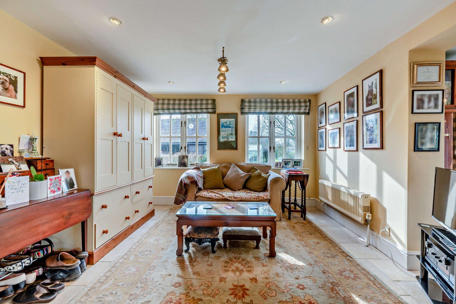 Kitchen Seating Area