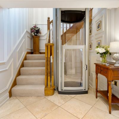 Hall & Lift