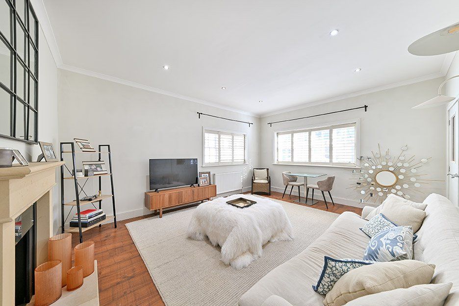 Clabon Mews, Sw1
