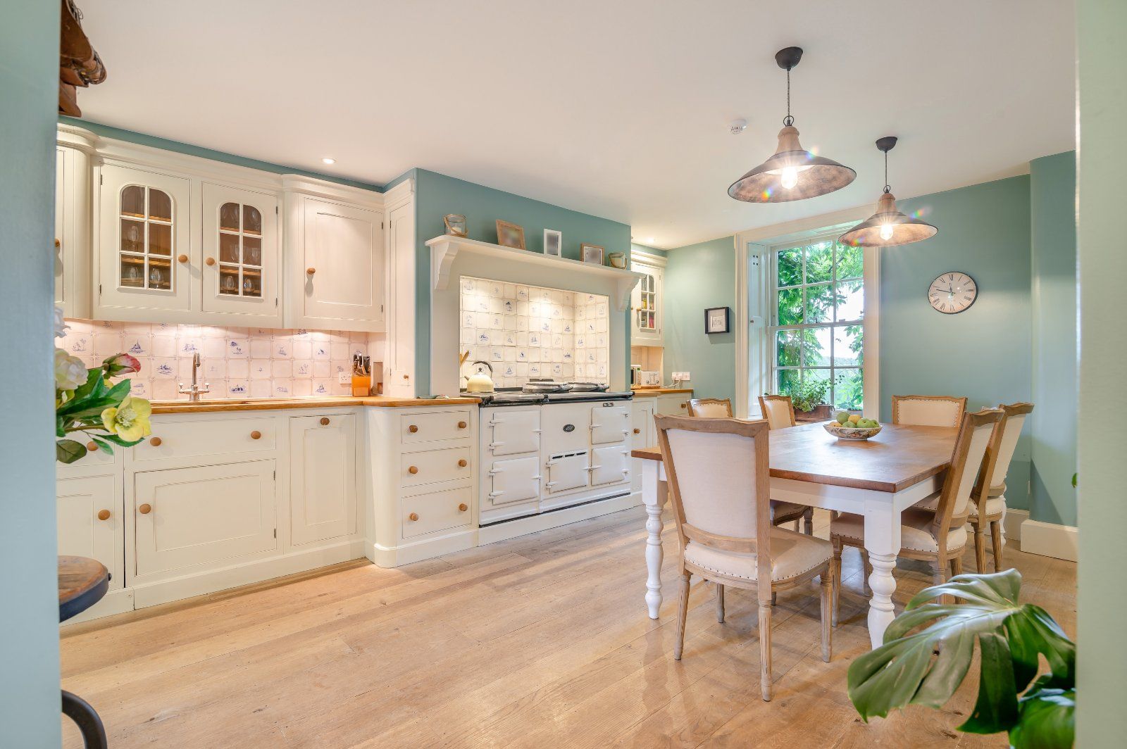Kitchen/Breakfast