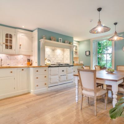 Kitchen/Breakfast
