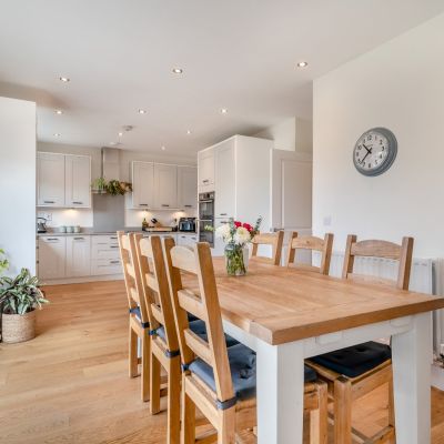 Kitchen/Dining