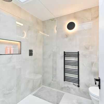 Family Shower Room