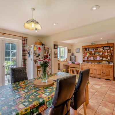 Kitchen/Breakfast Rm