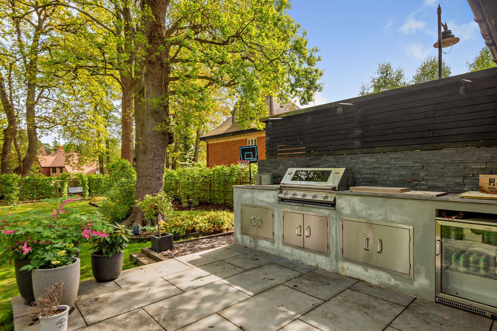 Outdoor Kitchen