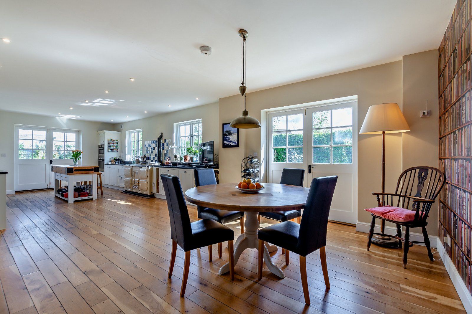 Kitchen/Dining