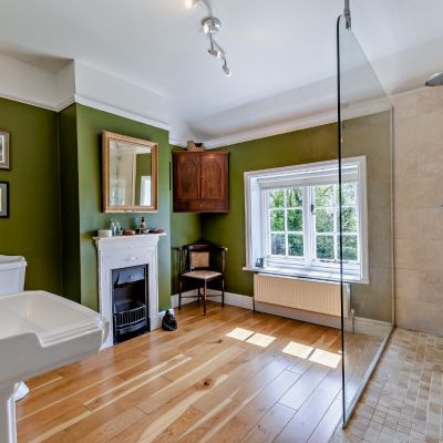 Family Shower Room