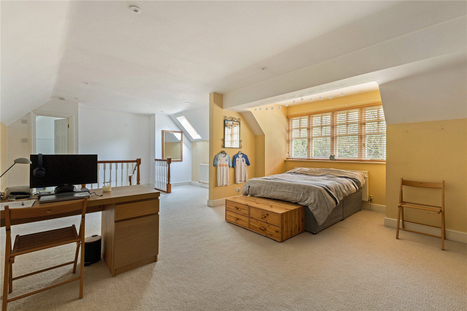 Bedroom/Office