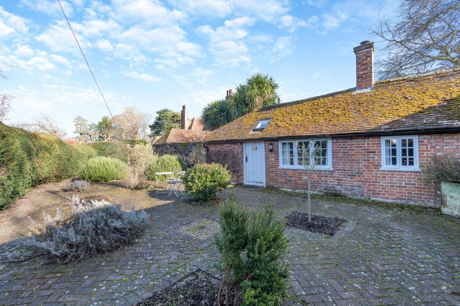 Bumble Bee Cottage