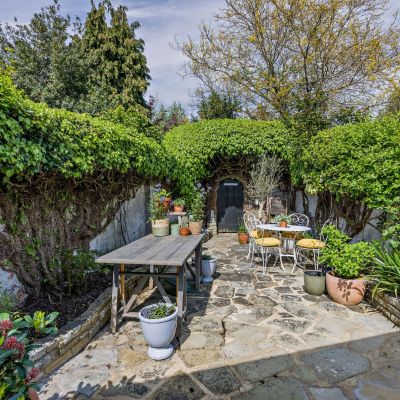 Courtyard Garden