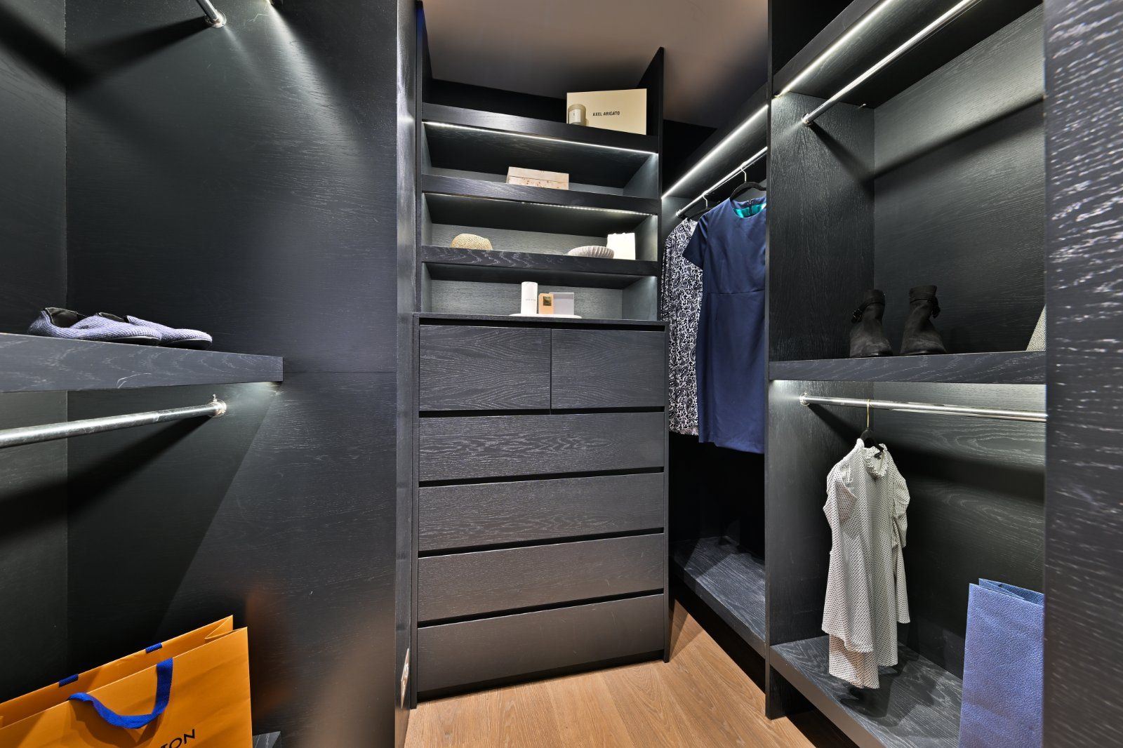 Walk-In Wardrobe