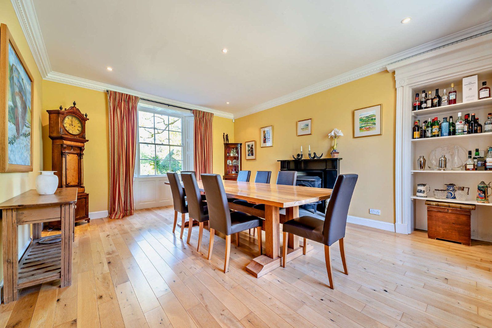 Spacious Room