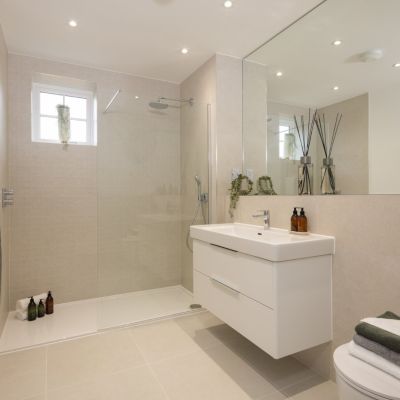 Show Room En-Suite