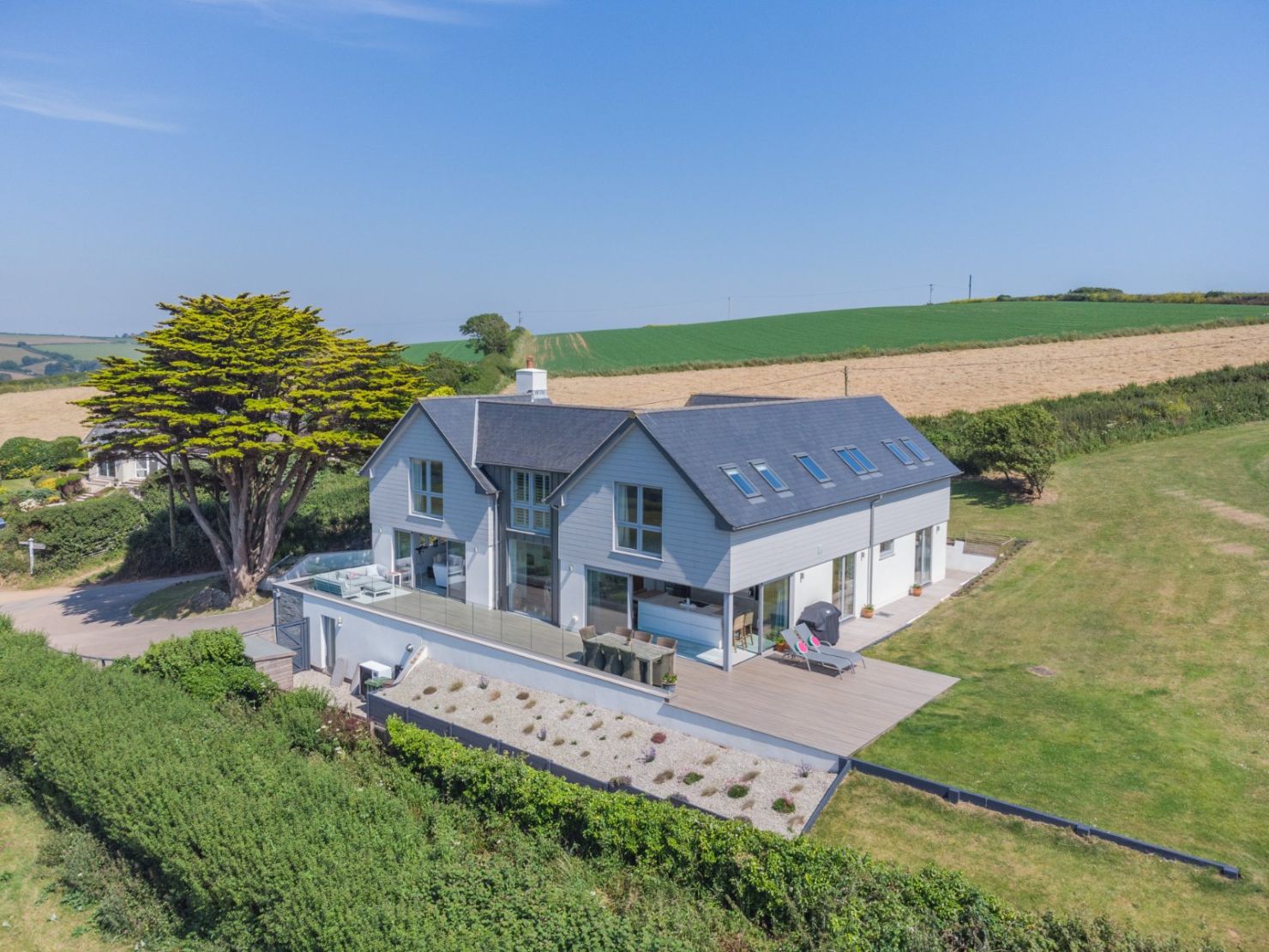 Pitchingstone House