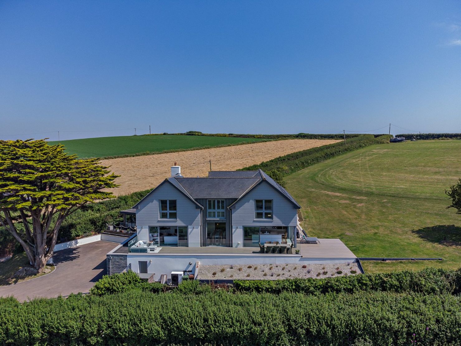 Pitchingstone House
