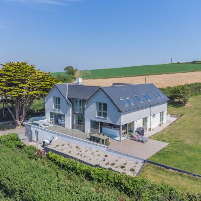 Pitchingstone House