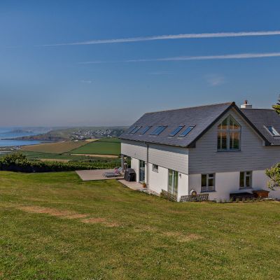 Pitchingstone House