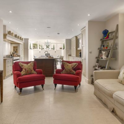 40' Kitchen/Sitting