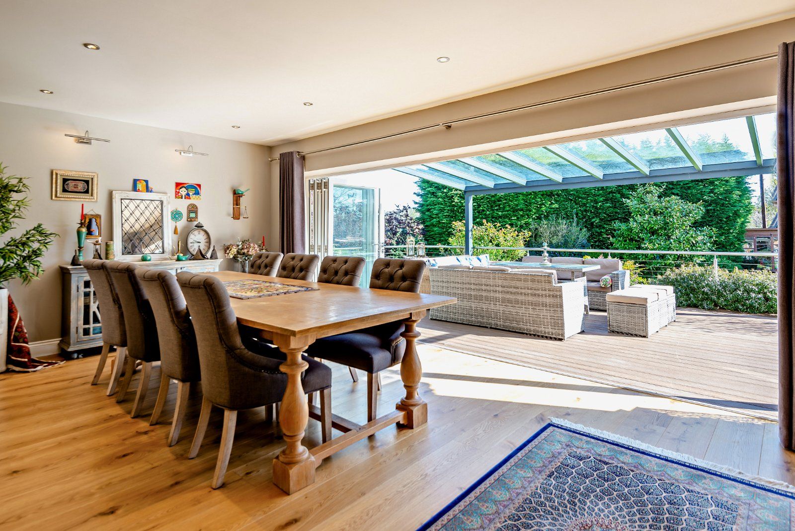 Indoor Outdoor Flow