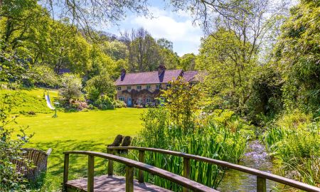 Farnham, Surrey