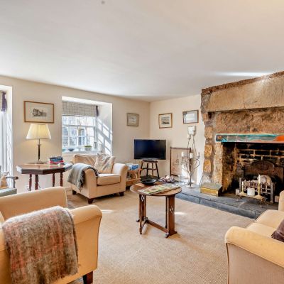 Cosy Lounge