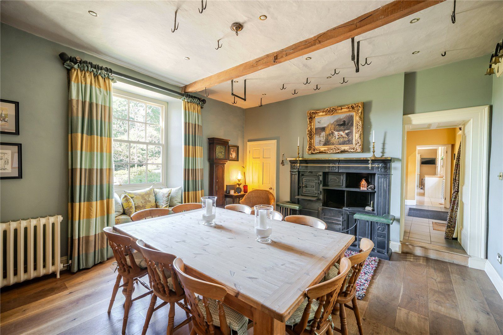 Breakfast Room