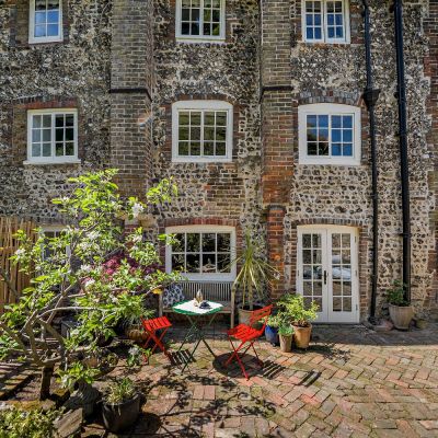Courtyard/Terrace