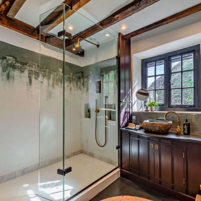 Family Shower Room