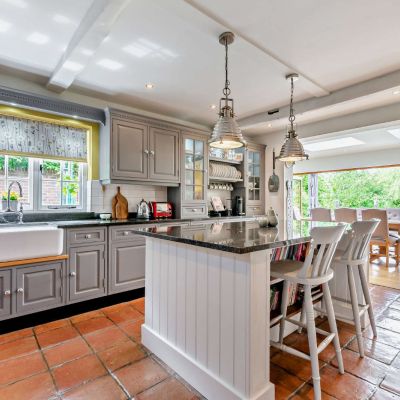Kitchen/Dining