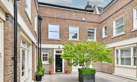 St Michael's Mews