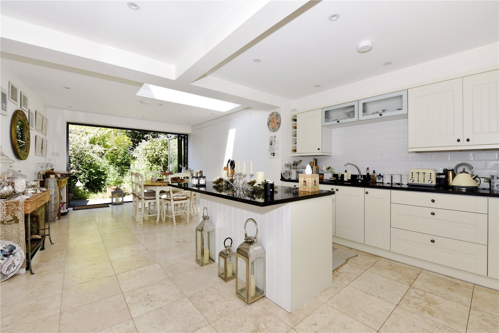 Kitchen / Breakfast