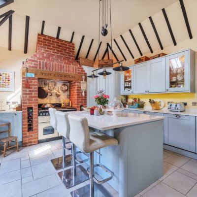 Kitchen/Breakfast Rm
