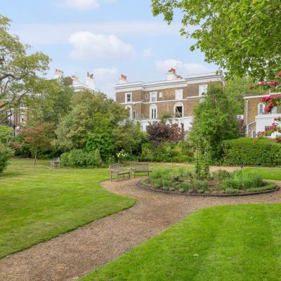 Commuanl Garden