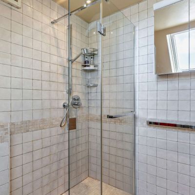 En Suite Shower Room