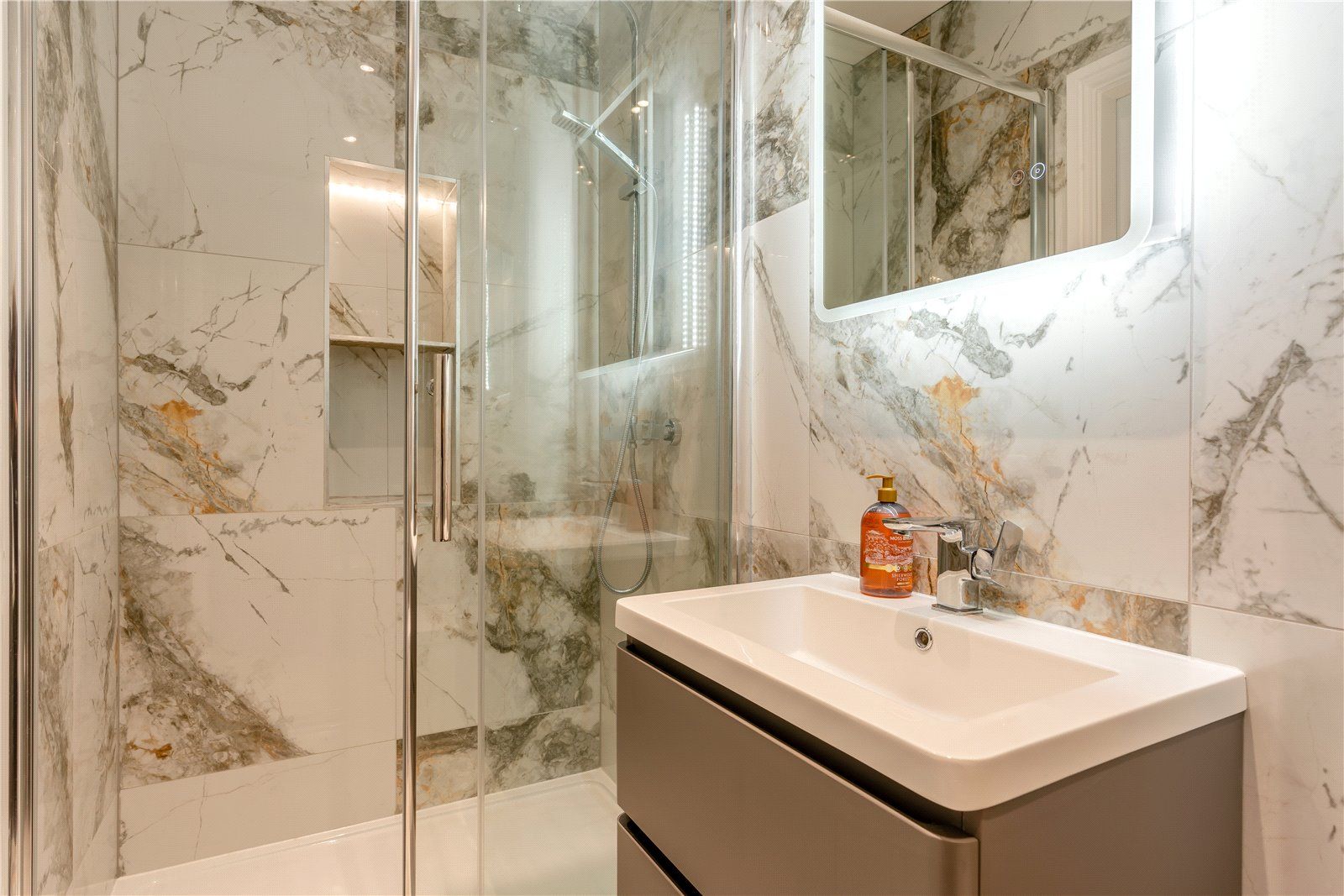 En Suite Shower Room