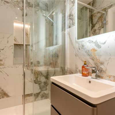 En Suite Shower Room