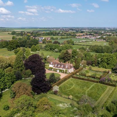 Moated Gardens