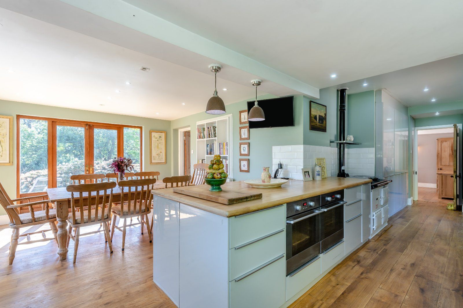 Kitchen/Breakfast Rm