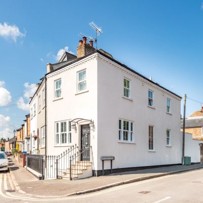 1 Helena Road