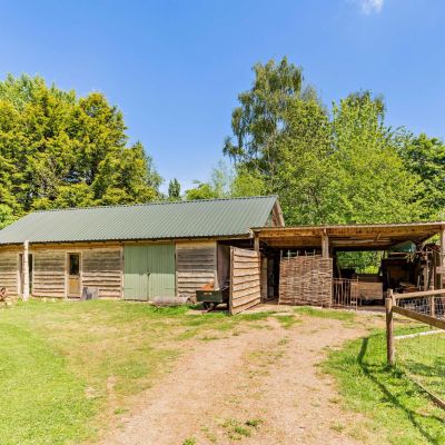 Garage/Workshop
