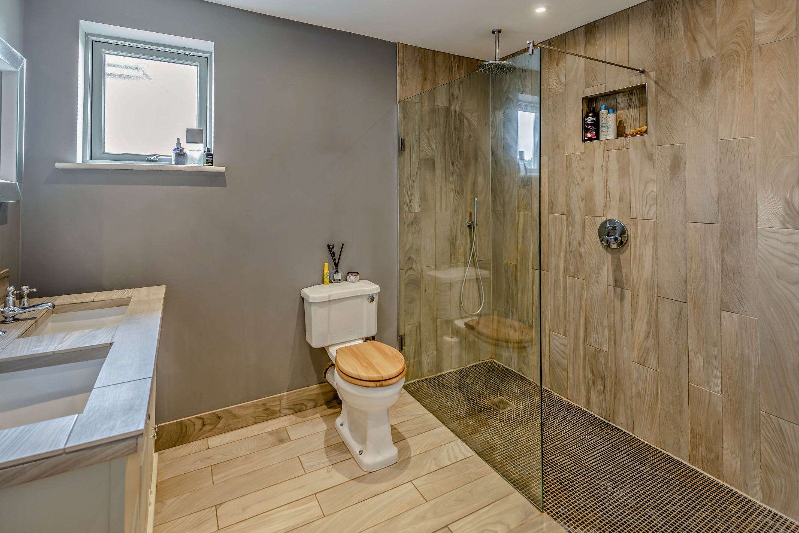 En Suite Shower Room