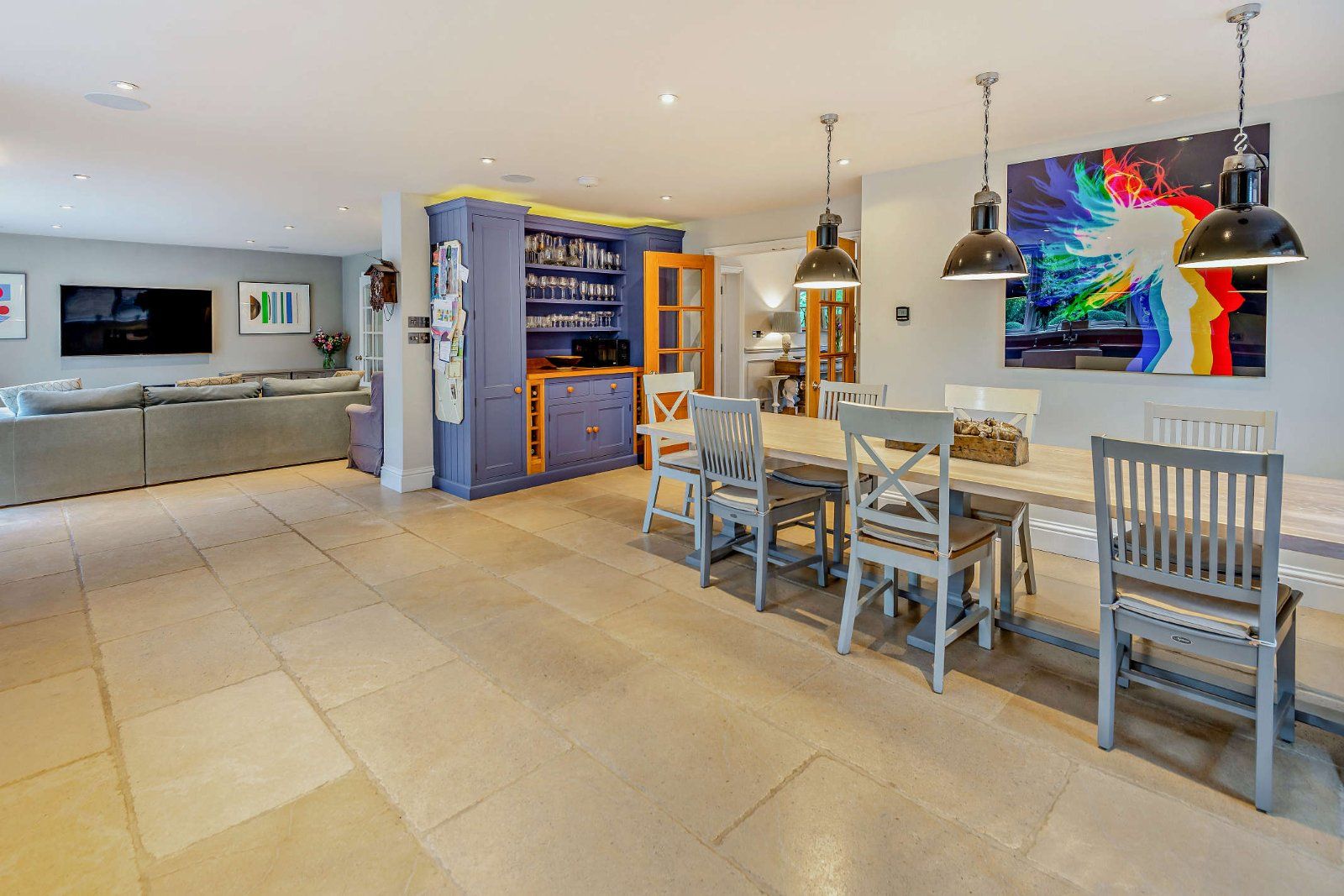 Kitchen/Dining