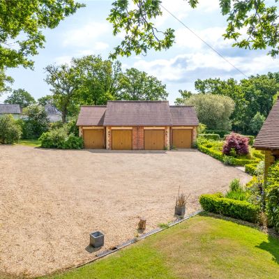 Driveway & Garages